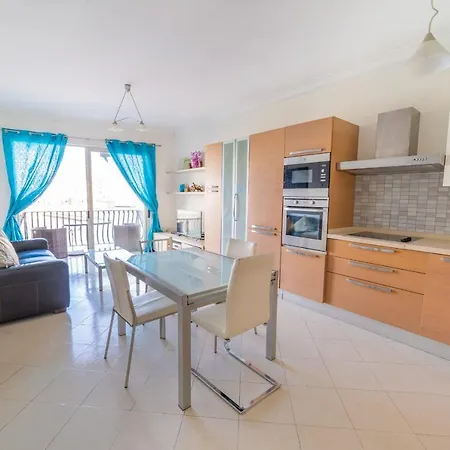 Superb Views Of Spinola Bay In Heart Of Stjulians-hosted By Sweetstay * Saint Julian's